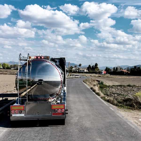 Tank_Milk_Cooler_Frmentig_Cheese_Storage_Silver_Colored_Stainless_Steel